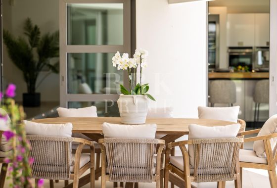 Villa · Available - Málaga