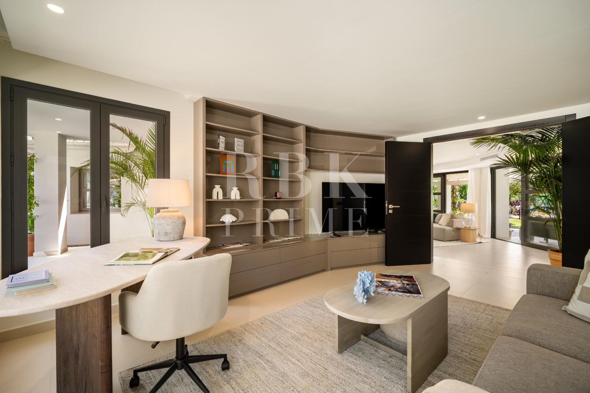 Available - Villa - Málaga - Costa del Sol