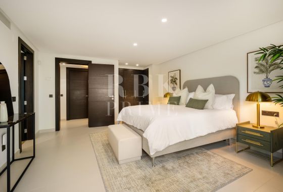 Villa · Available - Málaga