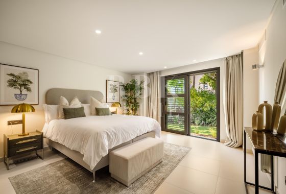Villa · Available - Málaga
