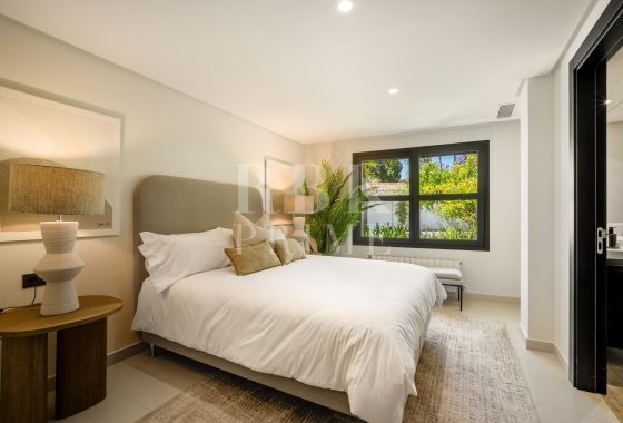 Villa · Available - Málaga