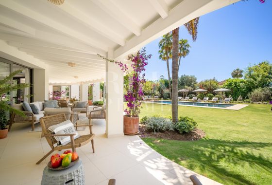 Villa · Available - Málaga