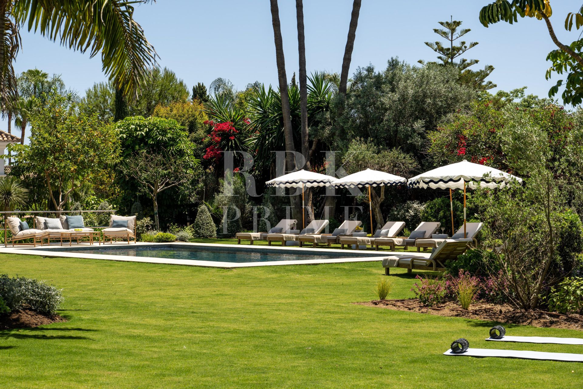 Available - Villa - Málaga - Costa del Sol