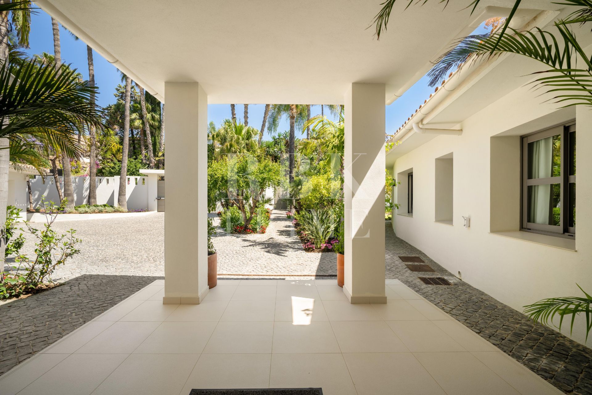 Available - Villa - Málaga - Costa del Sol