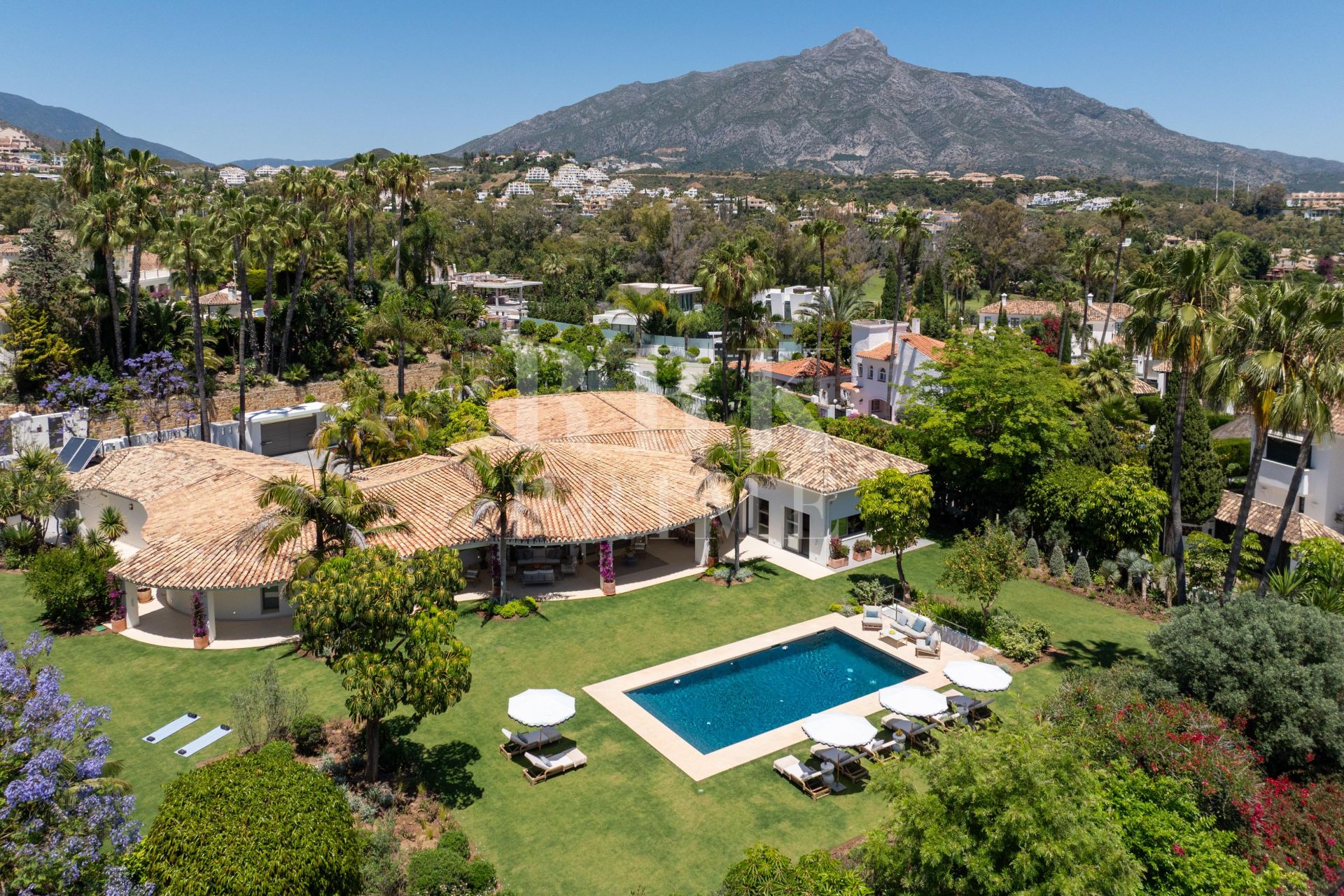 Available - Villa - Málaga - Costa del Sol