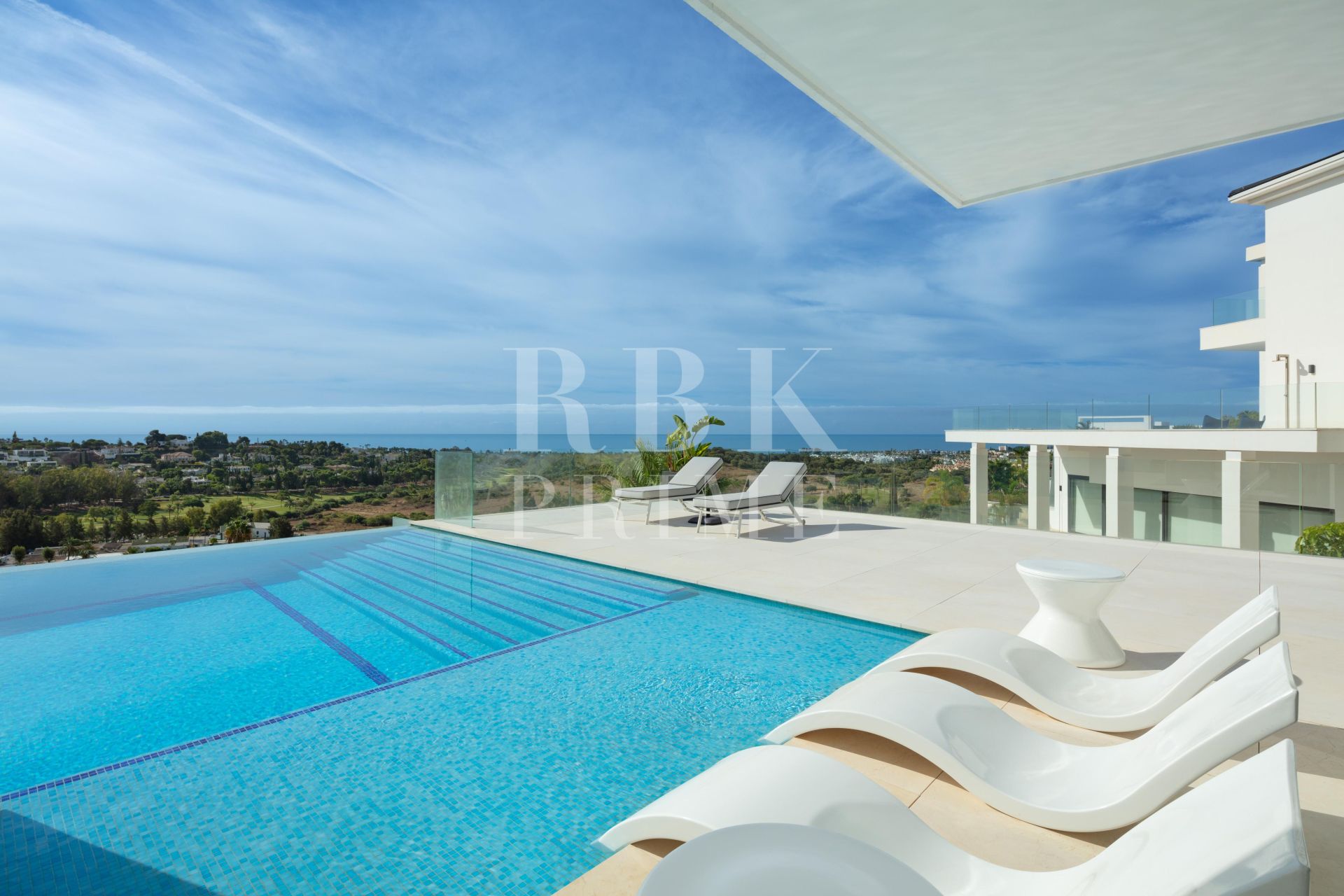 Available - Villa - Málaga - Costa del Sol
