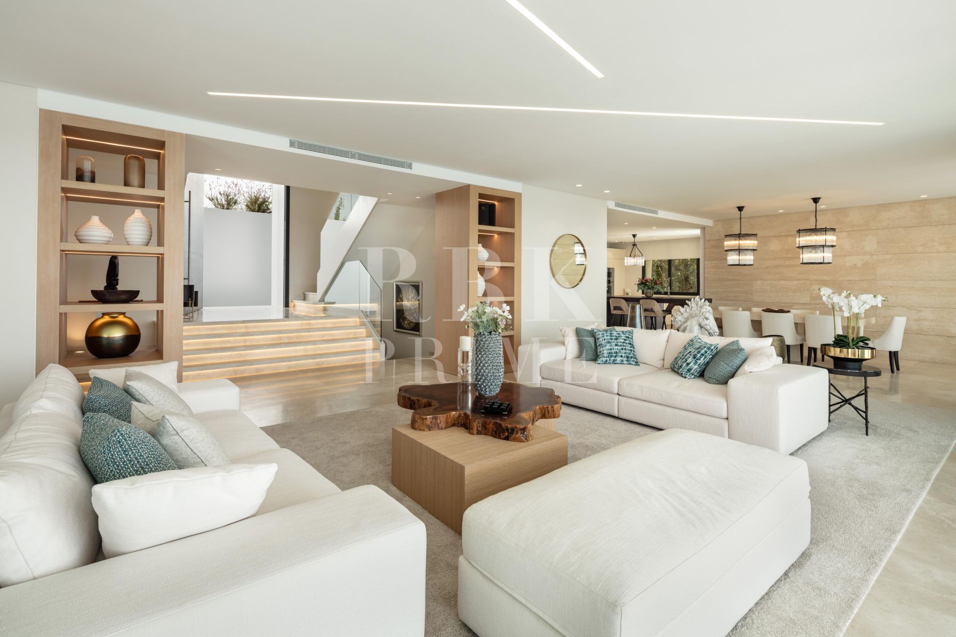 Available - Villa - Málaga - Costa del Sol