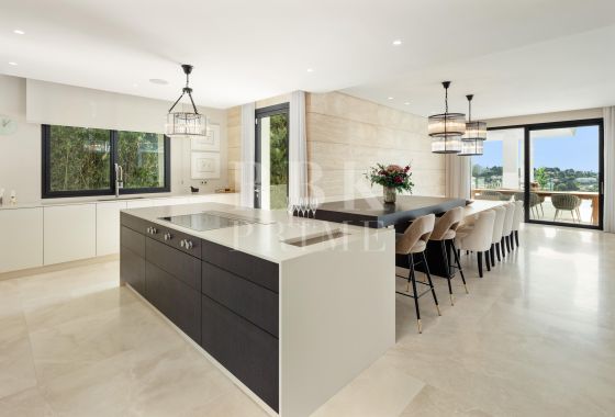 Villa · Available - Málaga