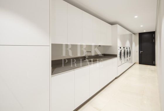 Villa · Available - Málaga