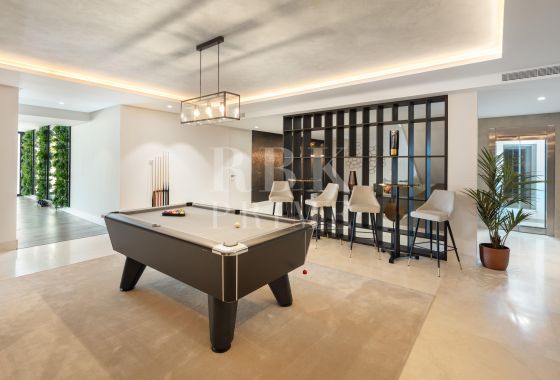 Villa · Available - Málaga