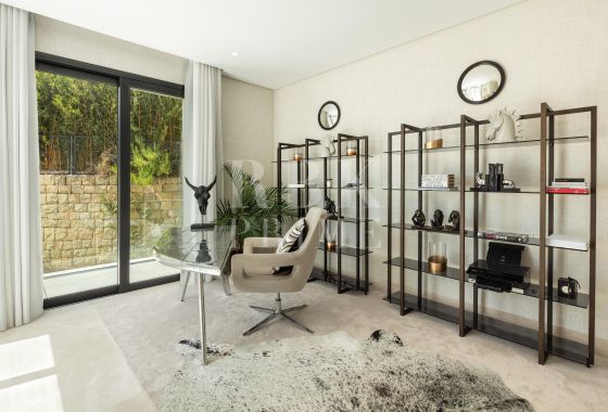 Villa · Available - Málaga