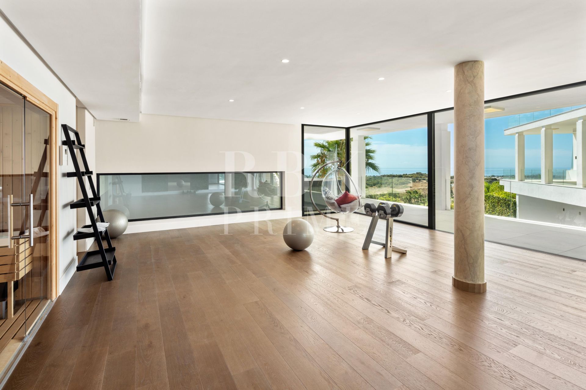 Available - Villa - Málaga - Costa del Sol