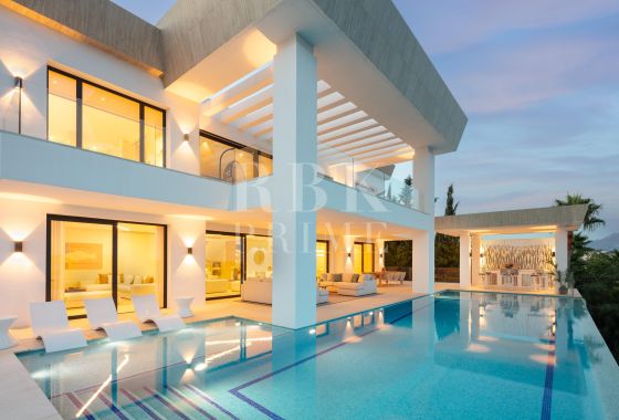 Villa · Available - Málaga