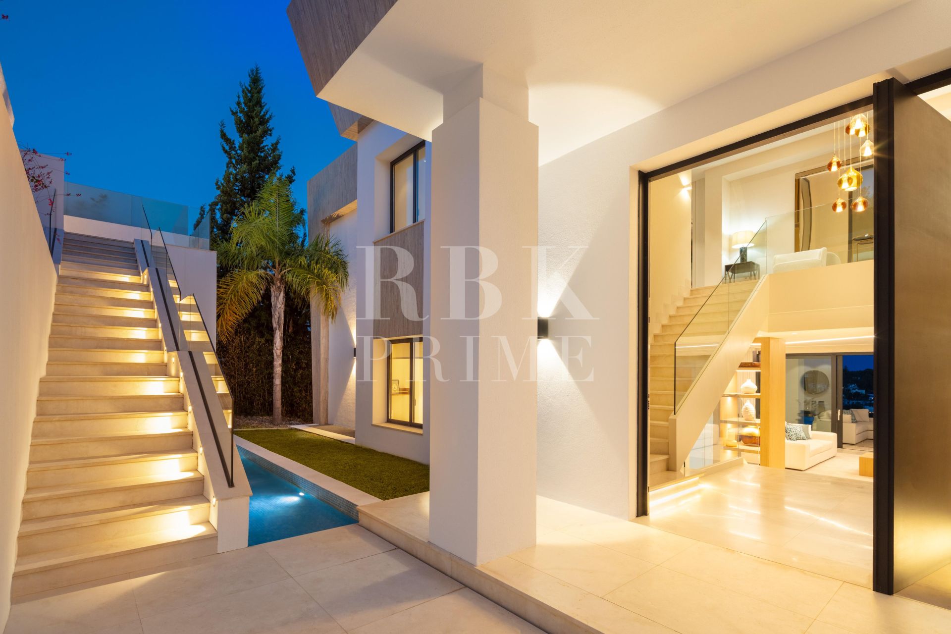Available - Villa - Málaga - Costa del Sol