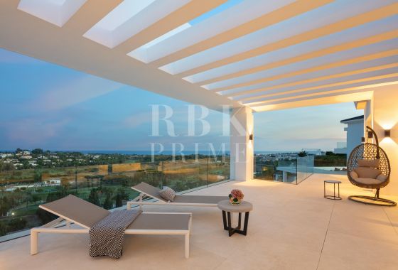Villa · Available - Málaga