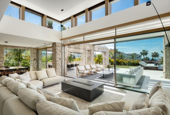 Villa · Available - Málaga