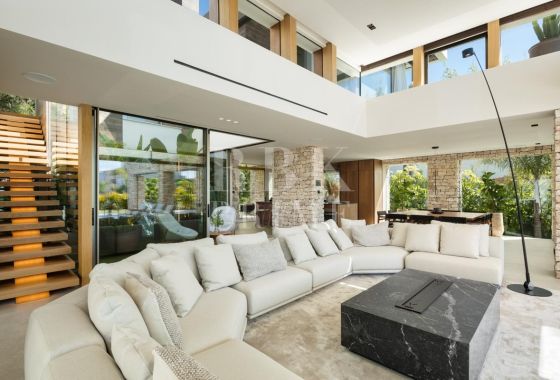 Villa · Available - Málaga