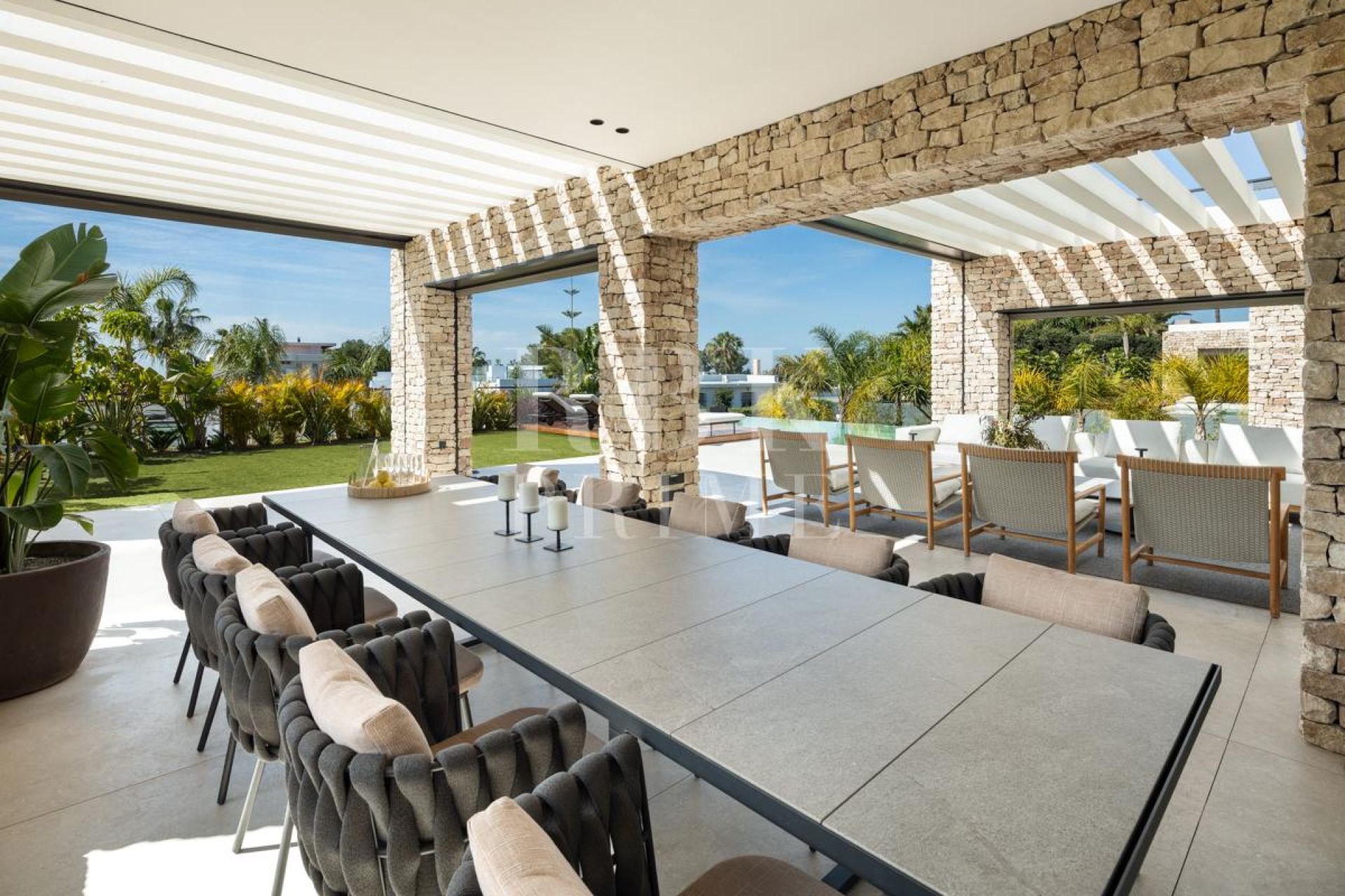 Available - Villa - Málaga - Costa del Sol