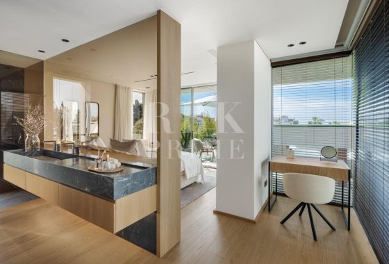 Villa · Available - Málaga