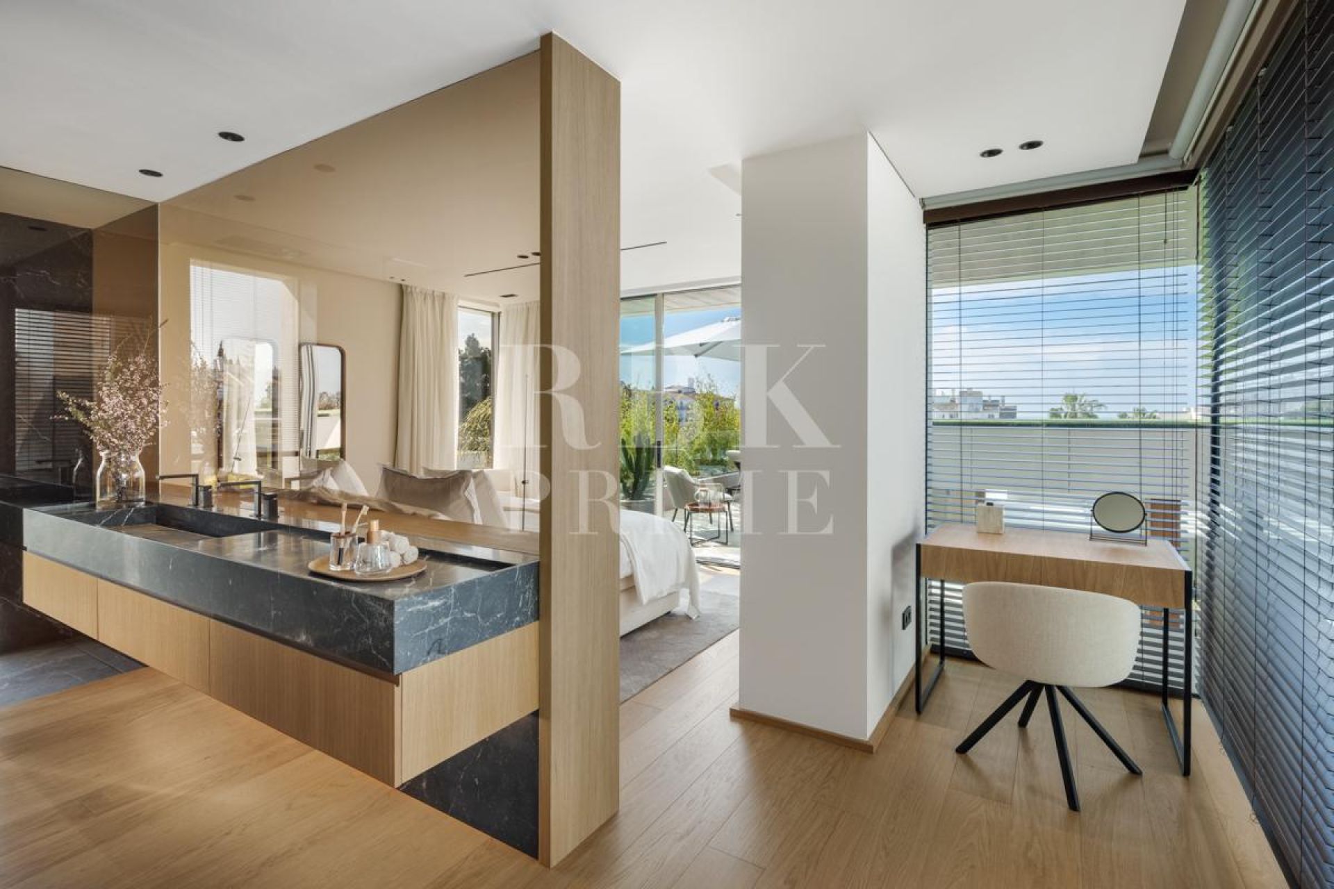 Available - Villa - Málaga - Costa del Sol