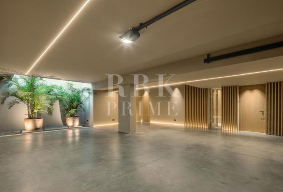 Villa · Available - Málaga