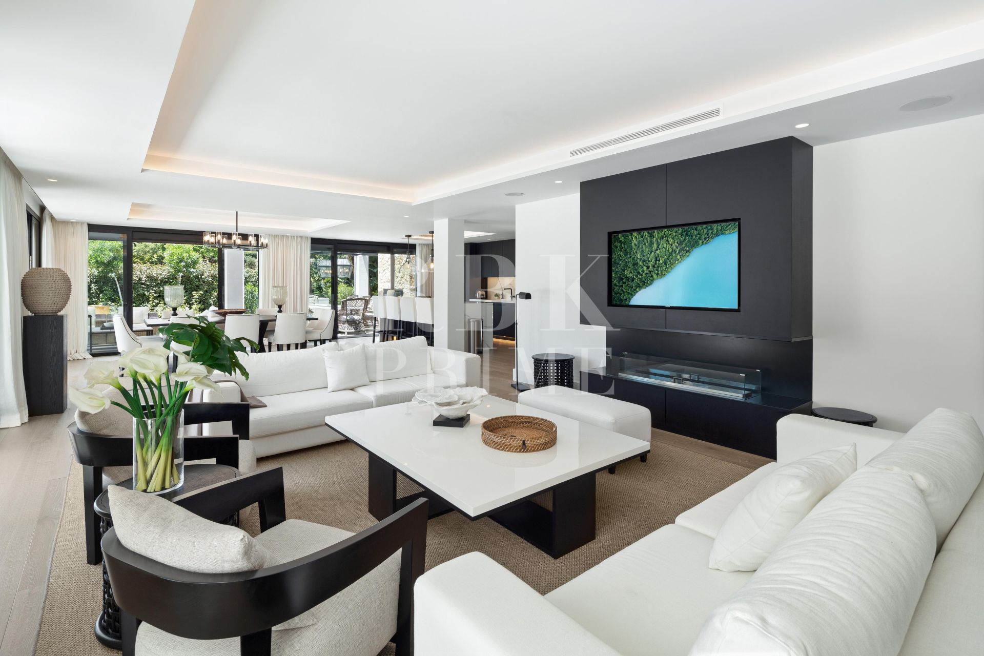 Available - Villa - Málaga - Costa del Sol