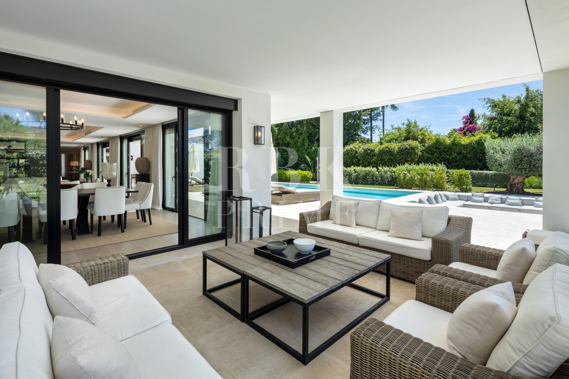 Available - Villa - Málaga - Costa del Sol
