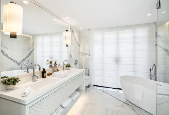 Available - Villa - Málaga - Costa del Sol