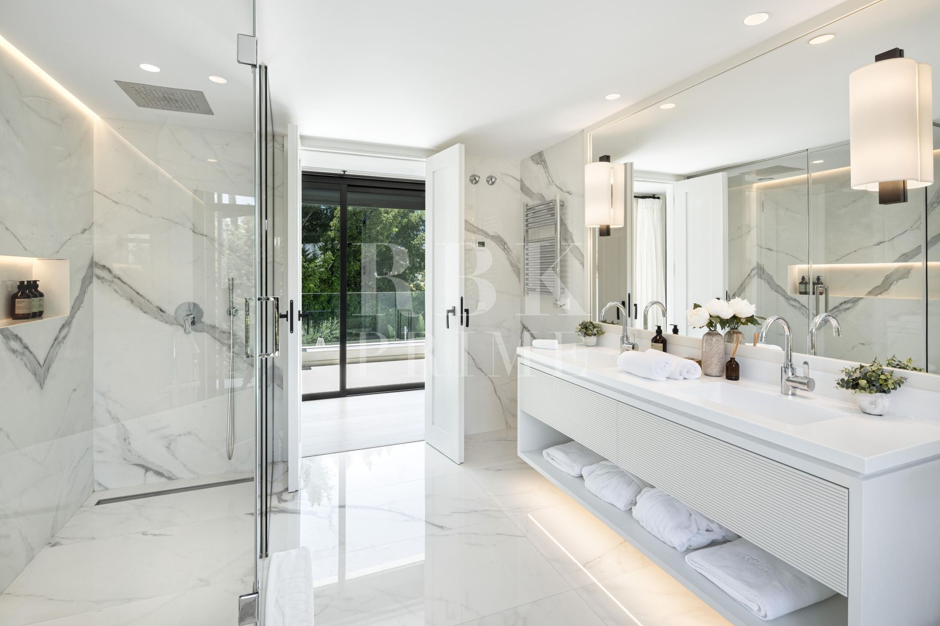 Available - Villa - Málaga - Costa del Sol