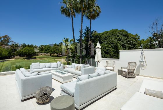 Available - Villa - Málaga - Costa del Sol
