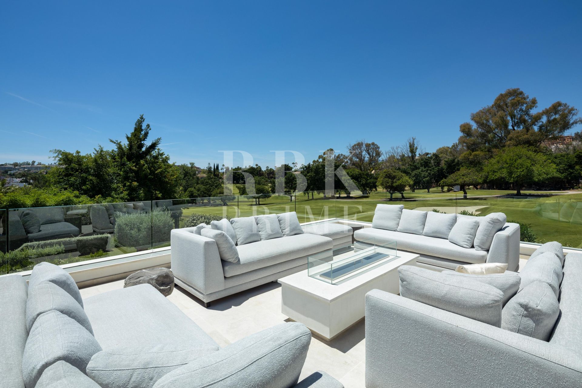 Available - Villa - Málaga - Costa del Sol