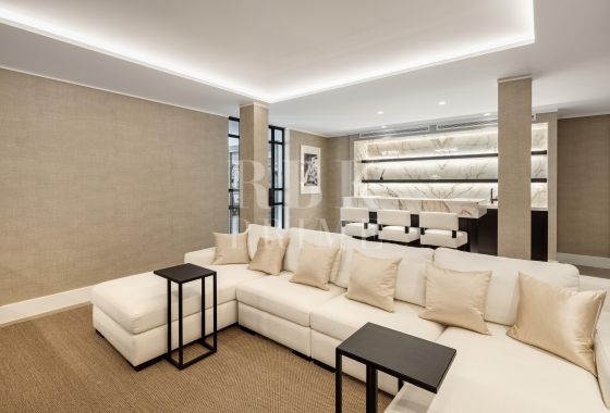 Available - Villa - Málaga - Costa del Sol