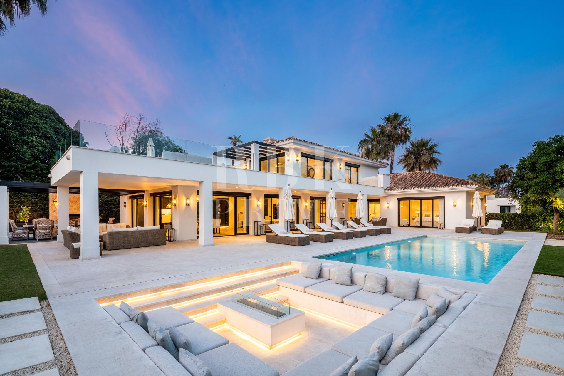 Available - Villa - Málaga - Costa del Sol