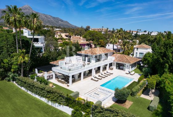 Available - Villa - Málaga - Costa del Sol