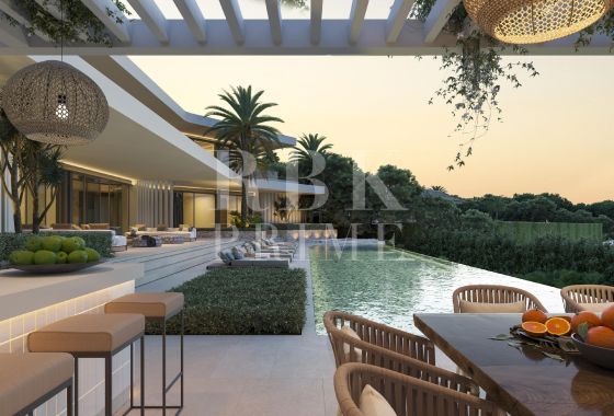 Villa · Available - Málaga