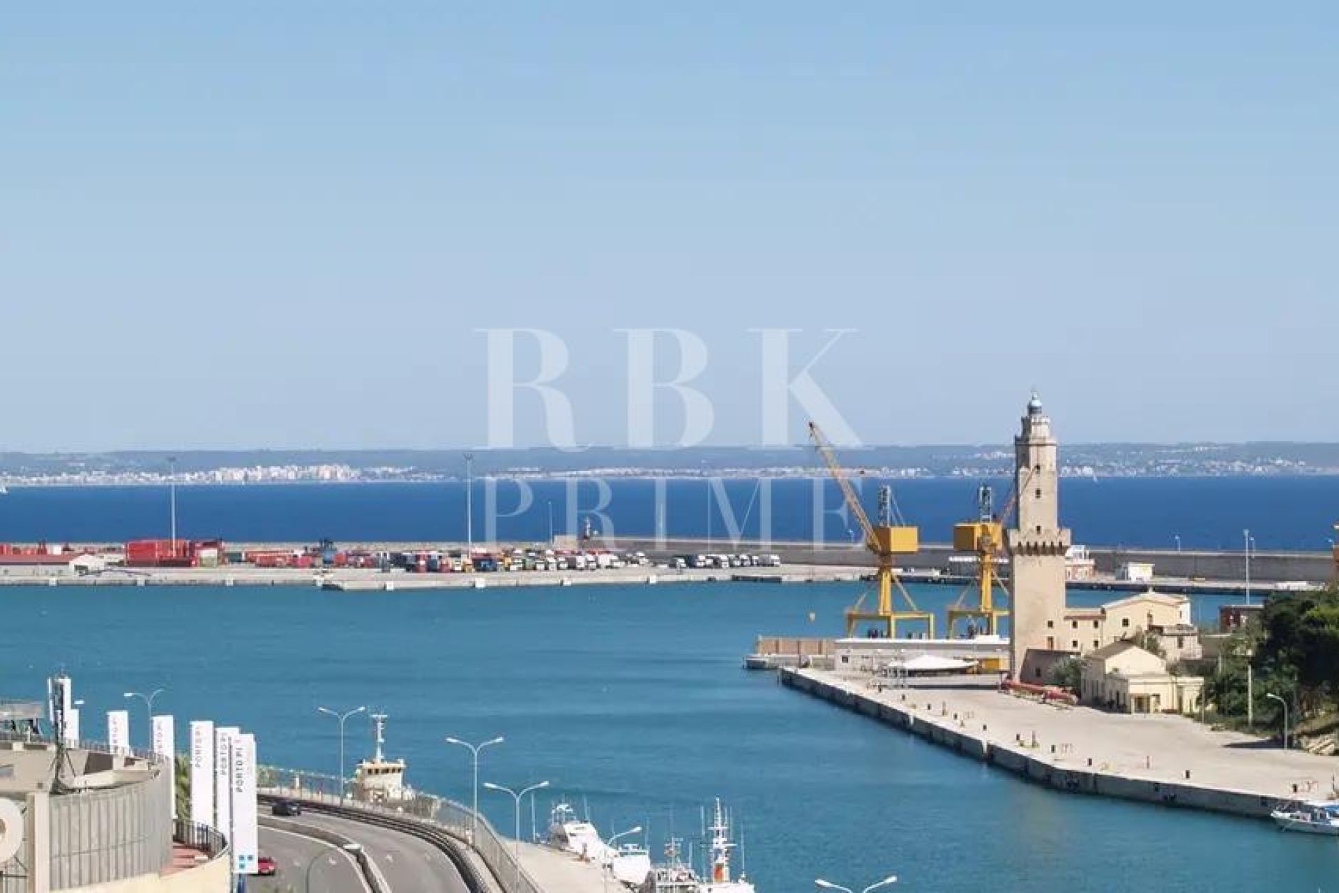 Available - Urban plot - Palma