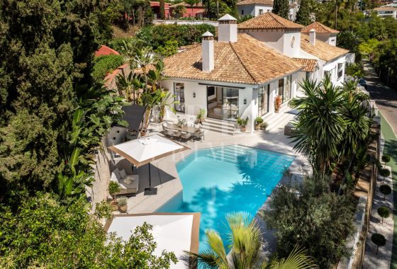 Villa · Available - Málaga