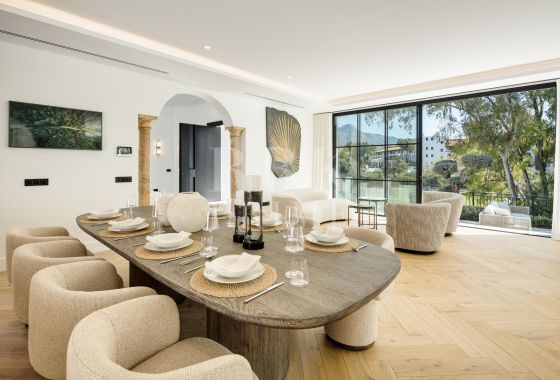 Villa · Available - Málaga