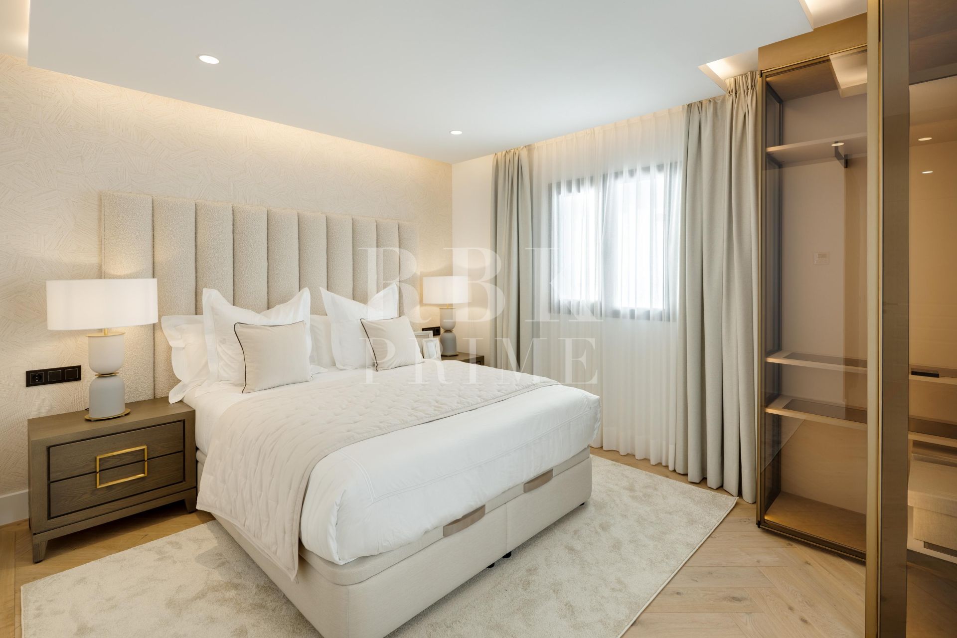 Available - Villa - Málaga - Costa del Sol