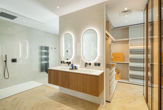 Villa · Available - Málaga