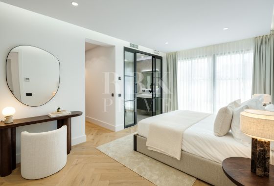Villa · Available - Málaga