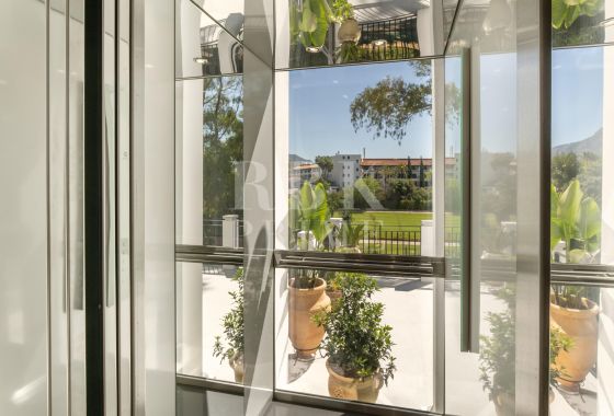 Villa · Available - Málaga