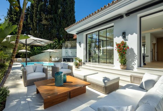 Villa · Available - Málaga
