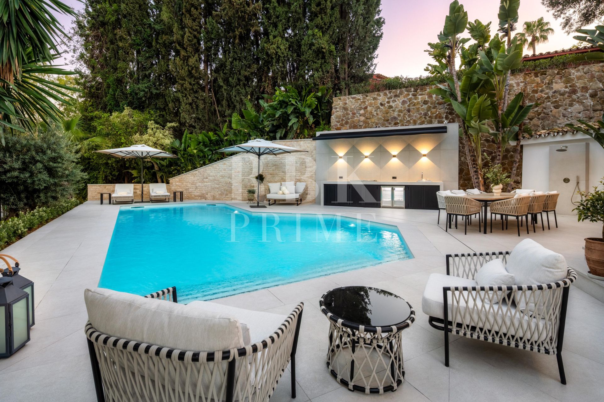 Available - Villa - Málaga - Costa del Sol