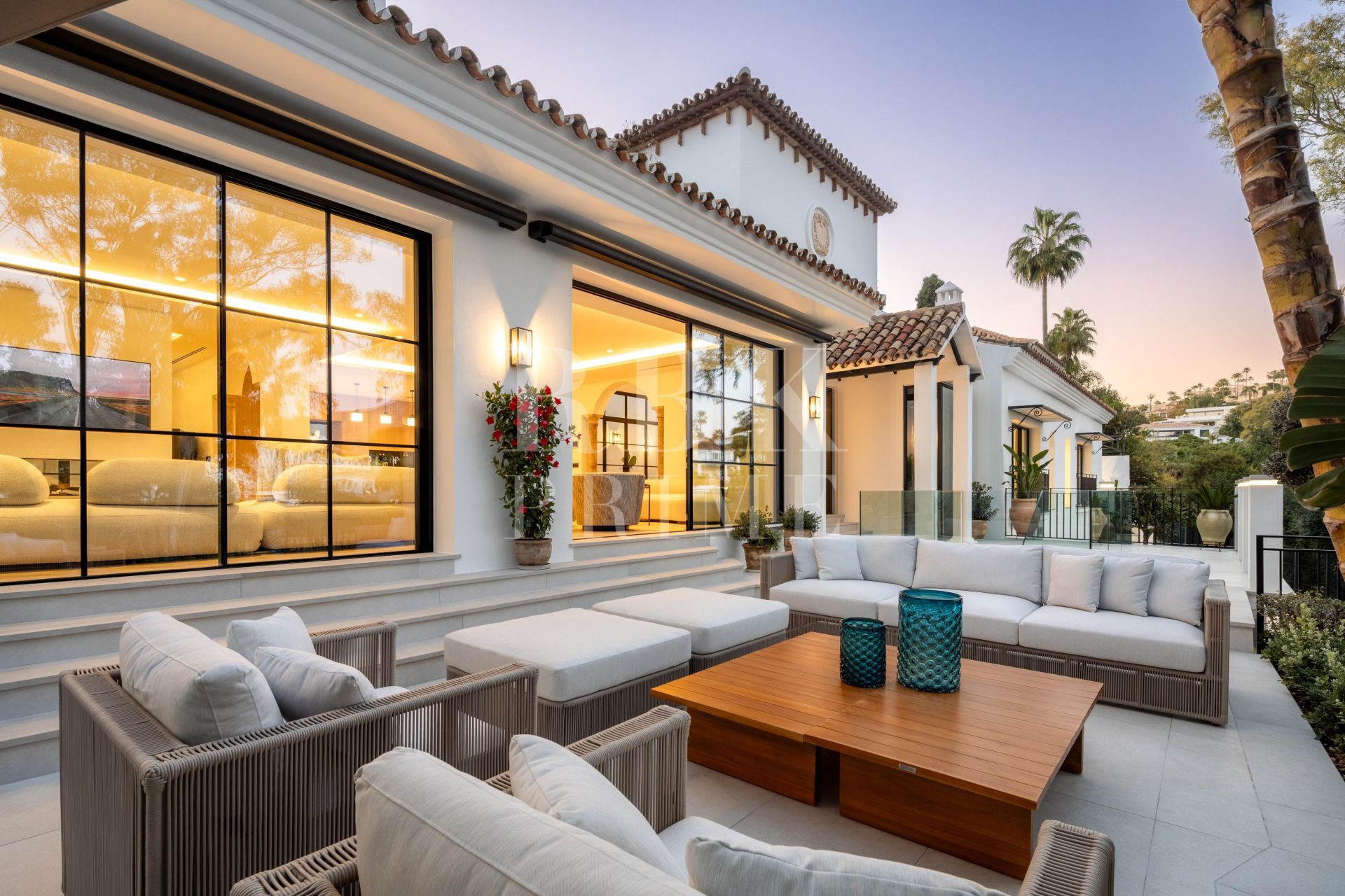 Available - Villa - Málaga - Costa del Sol