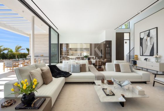 Villa · Available - Málaga