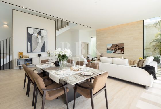 Villa · Available - Málaga