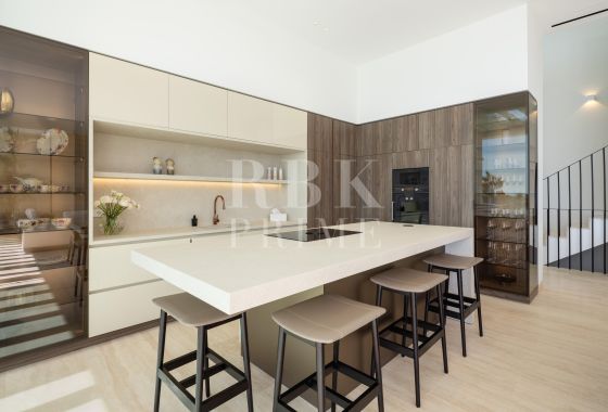 Villa · Available - Málaga