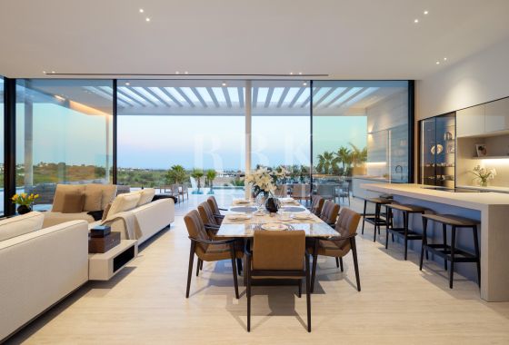 Villa · Available - Málaga