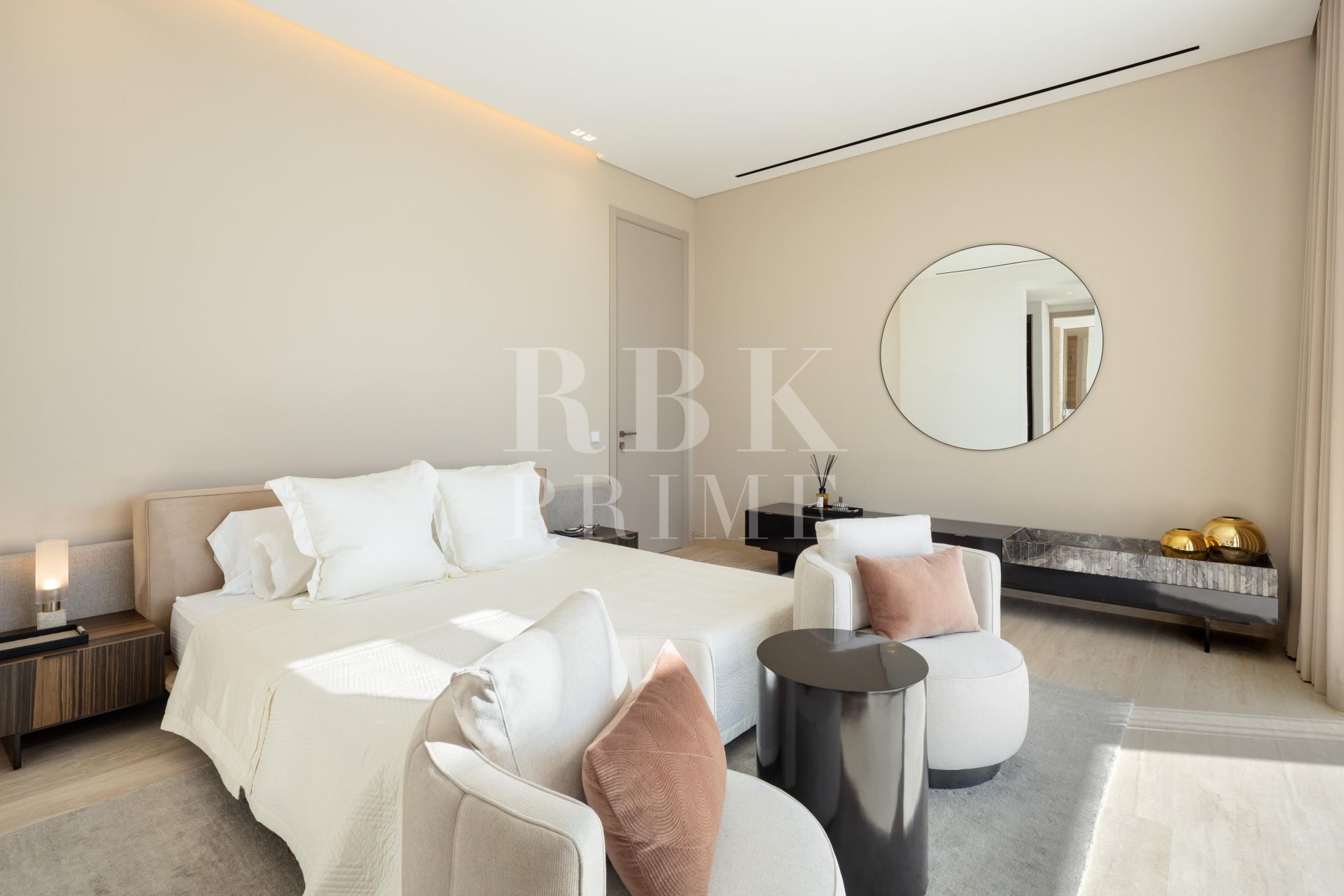 Available - Villa - Málaga - Costa del Sol